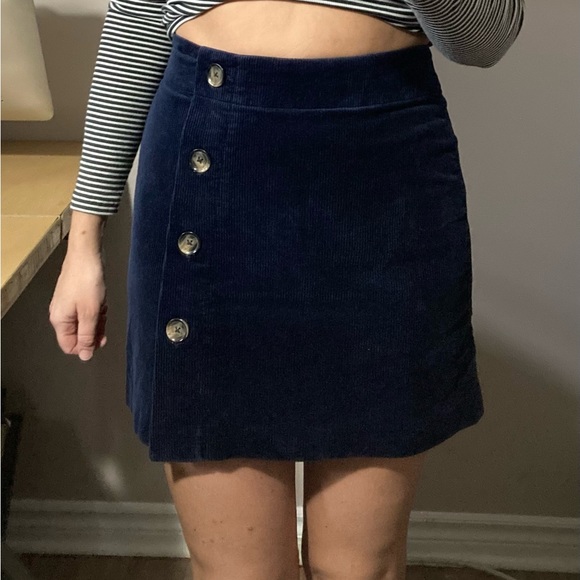 Corduroy mini skirt color navy size 4 Simons Contemporaine - Picture 2 of 9